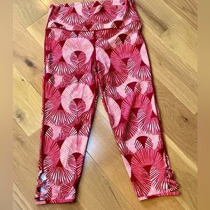 Aerie Women’s Large “Chill, Play, Move” Capri Leggings.